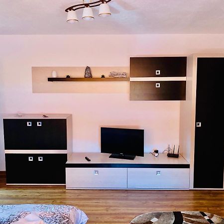 Appartamento Apartament Sunshine Orşova Esterno foto