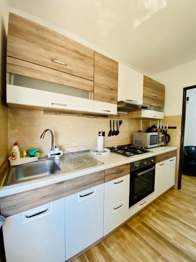 Appartamento Apartament Sunshine Orşova Esterno foto