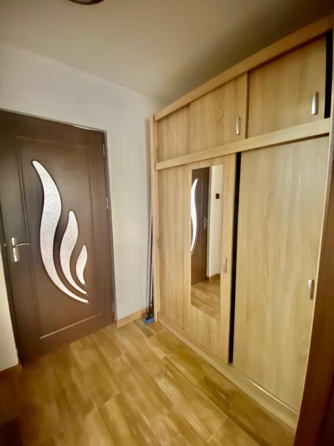 Appartamento Apartament Sunshine Orşova Esterno foto
